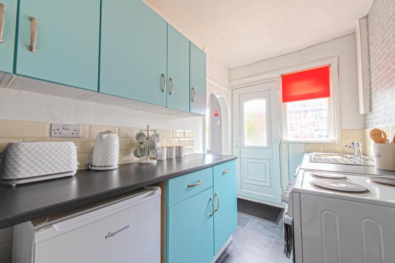 York House - Short Stay Leeds Leeds  Exteriör bild