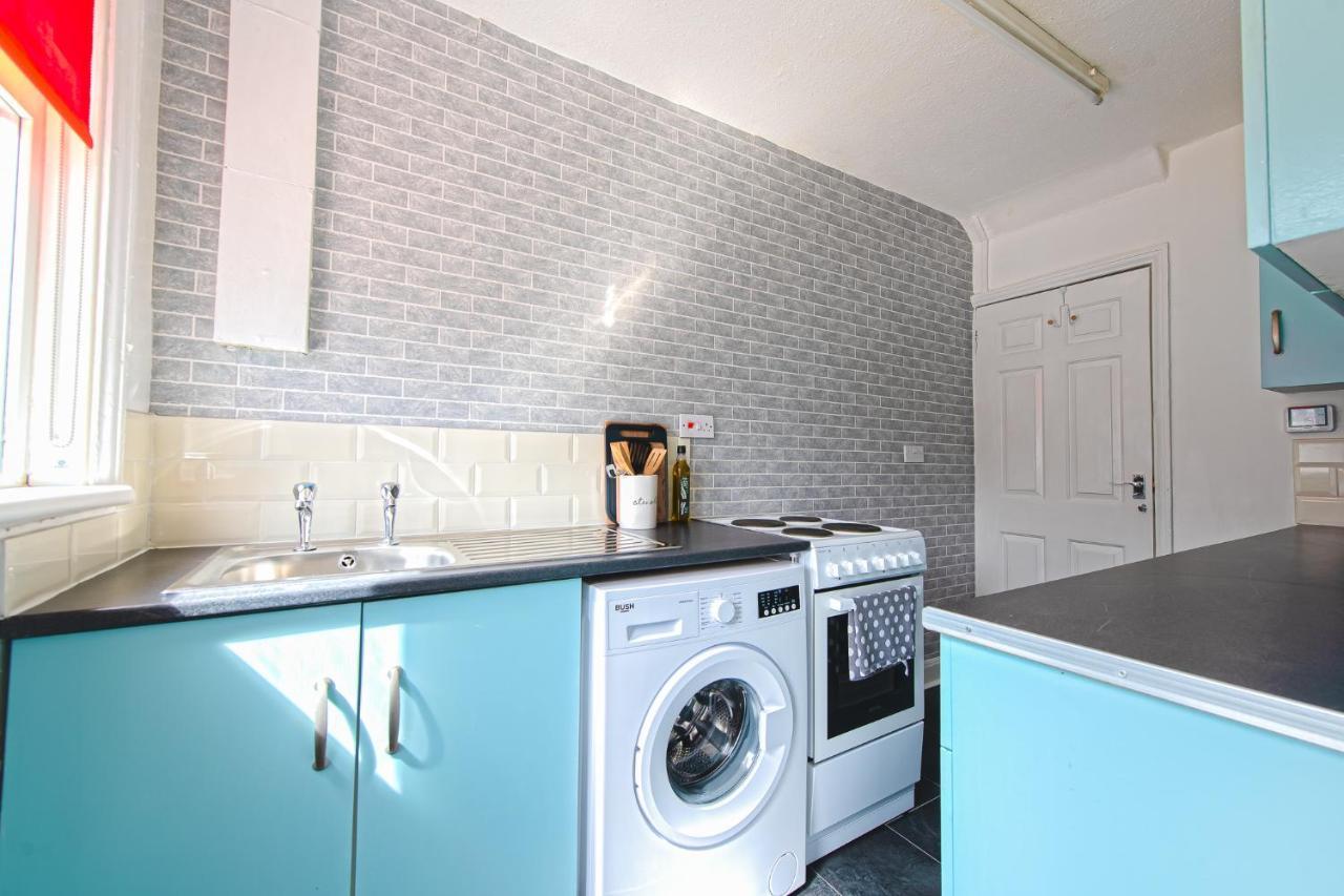 York House - Short Stay Leeds Leeds  Exteriör bild